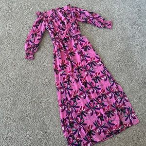 NWT Wayf off-shoulder maxi dress size XS!